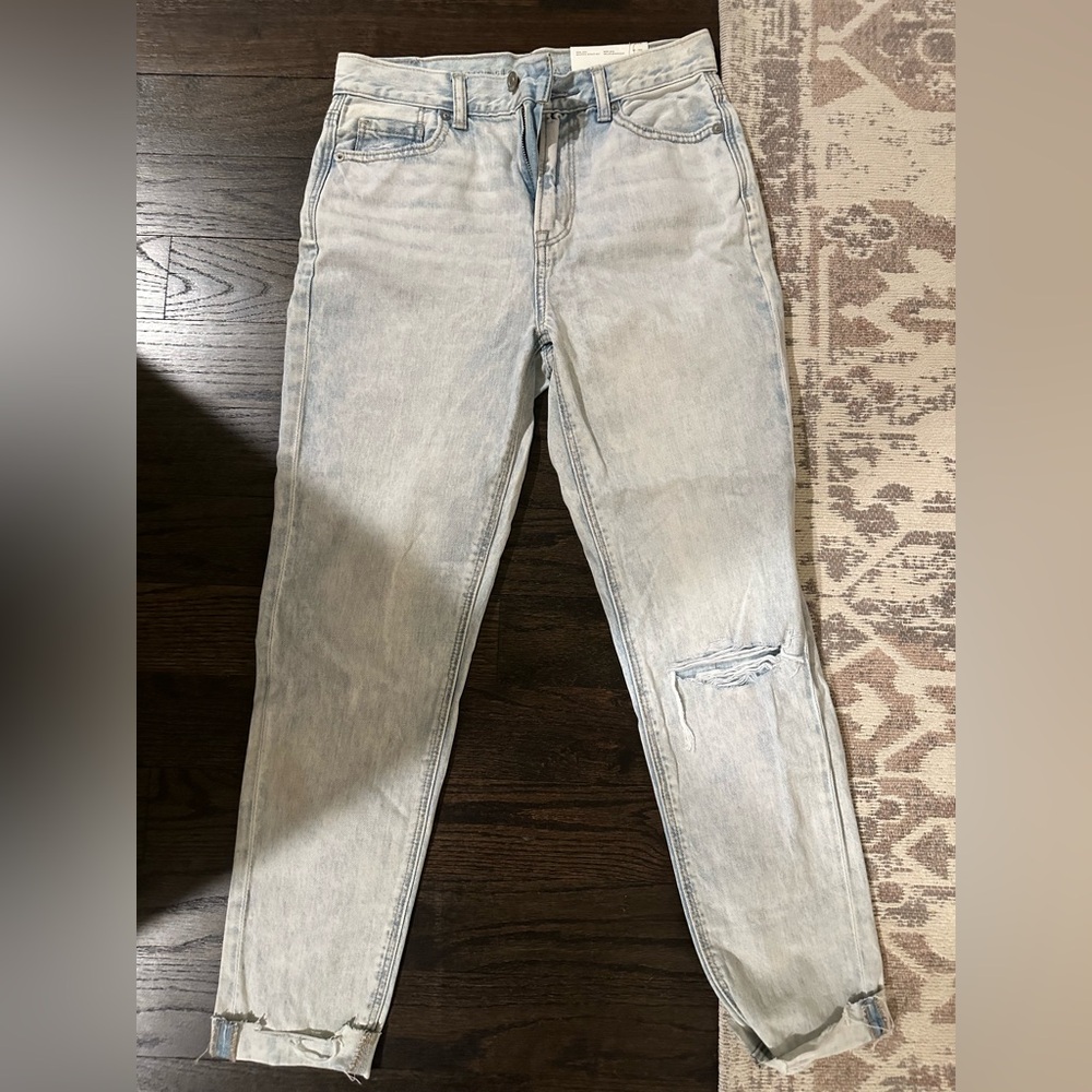 American Eagle Mom Jeans Size 0 NWT